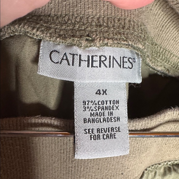 Catherines Olive Green Pull-On Capri Pants Size 4X Plus Pockets Stretch - Picture 3 of 6